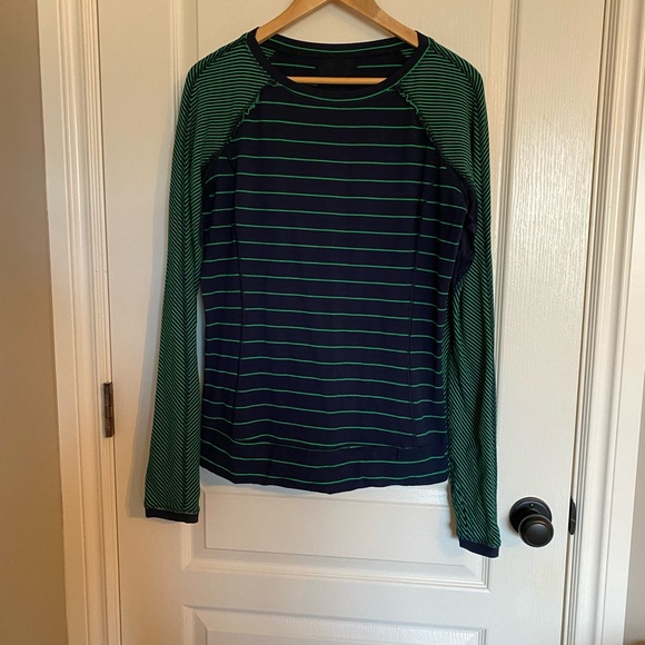 Lululemon long sleeve 10 - Picture 1 of 3